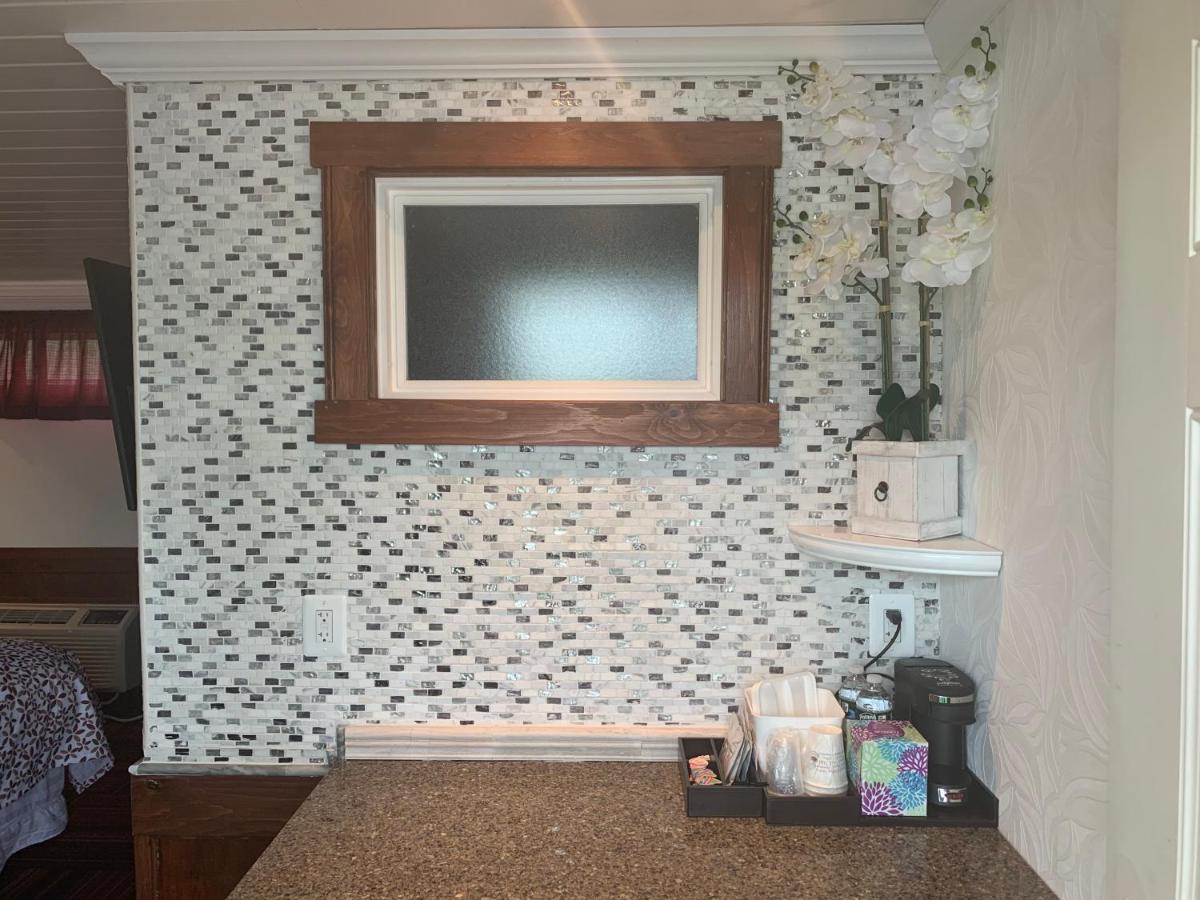Atlantic Coast Inn เอลส์เวิร์ธ ภายนอก รูปภาพ