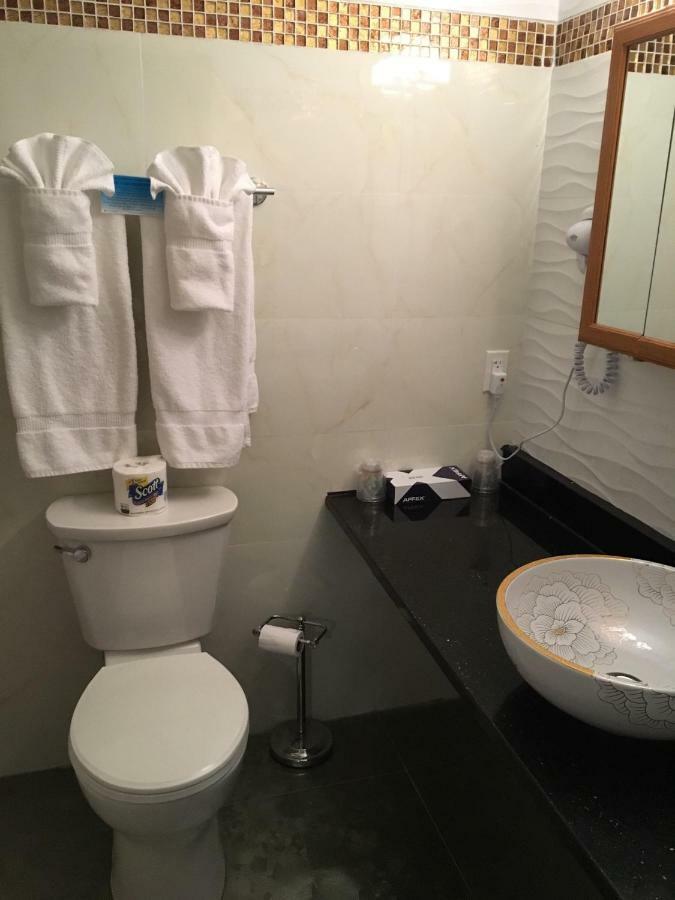 Atlantic Coast Inn เอลส์เวิร์ธ ภายนอก รูปภาพ